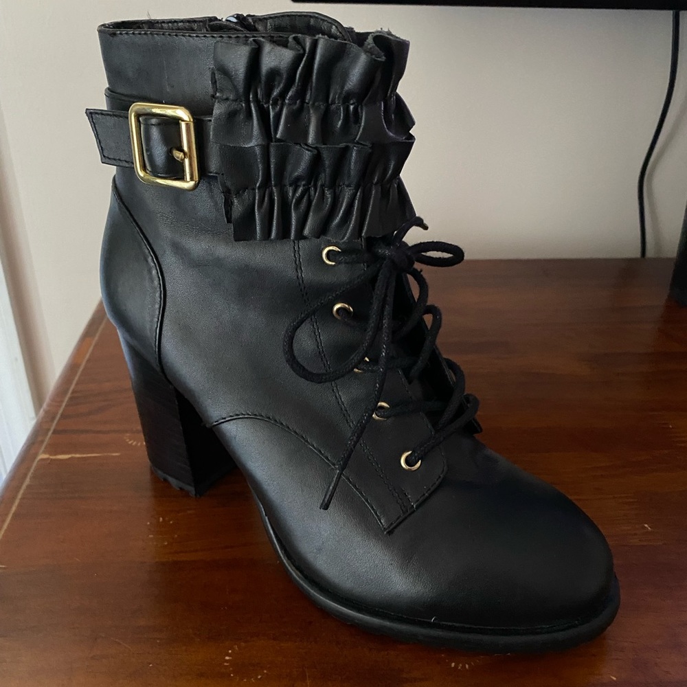 Betsey Johnson Black lace up boot with heel